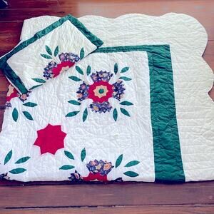 Vintage handmade hand pieced scalloped edge quilt throw blanket and pillow sham